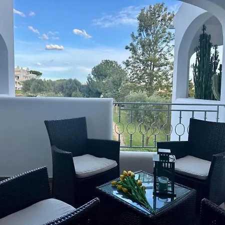 Monteverde Kulle By Fhr Piscina & Parking Apartment